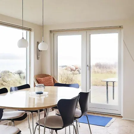 Two-bedroom Holiday In 23 * ليمفج