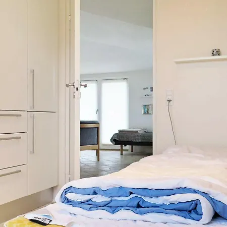 بيت للعطل Two-bedroom Holiday In 23 *